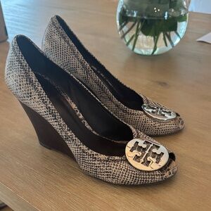 Tory Burch Black and Brown Snakeskin Wedges